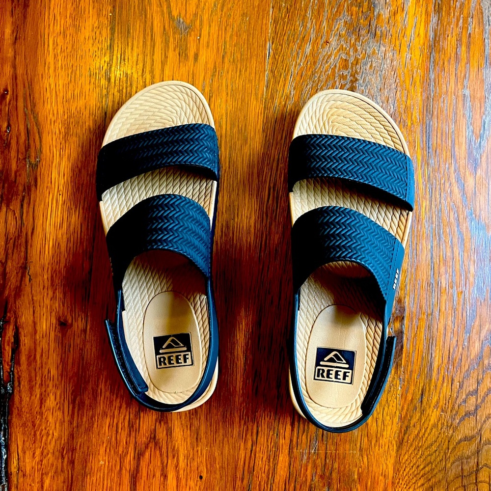 Reef Black Water Vista Slingback Sandals Size 9